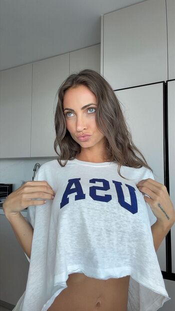 Full leaked Alannalouise private onlyfans photo