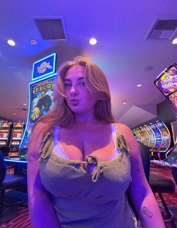 Full leaked Alyssaholmes page private onlyfans photo