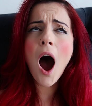 Full leaked Anniefuchsia private onlyfans photo
