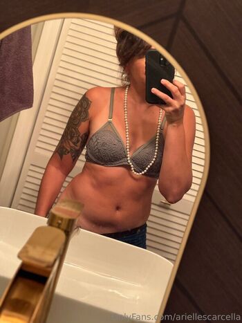 Full leaked Arielle scarcella private onlyfans photo