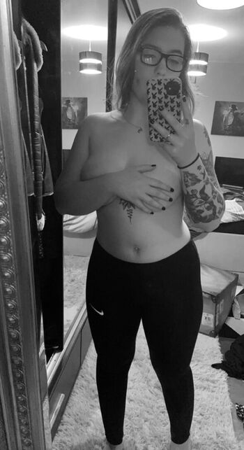 Full leaked Ayesha baby private onlyfans photo
