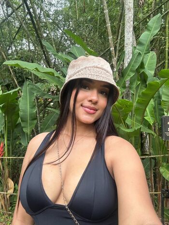 Full leaked Camila private onlyfans photo