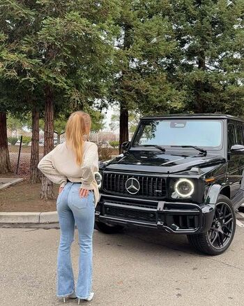 Full leaked Caroline zalog  page private onlyfans photo
