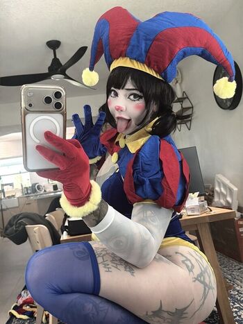 Full leaked Celeste triplex private onlyfans photo