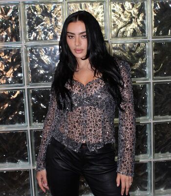 Full leaked Charli xcx  page private onlyfans photo