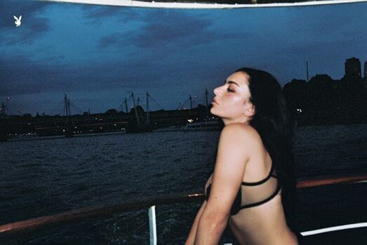 Full leaked Charli xcx private onlyfans photo