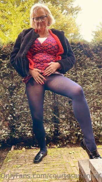 Full leaked Courtesanannafree private onlyfans photo