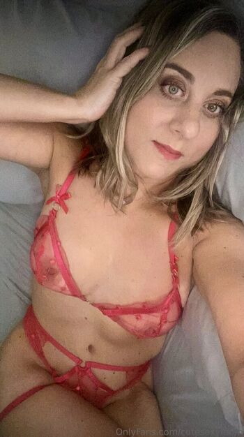 Full leaked Cutesexymom page private onlyfans photo