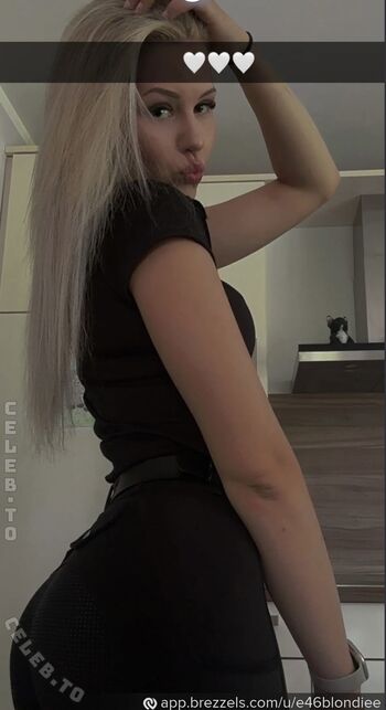 Full leaked E blondie private onlyfans photo