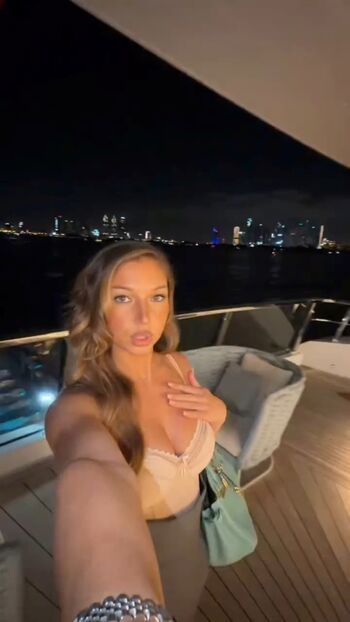 Full leaked Eva queen page private onlyfans photo