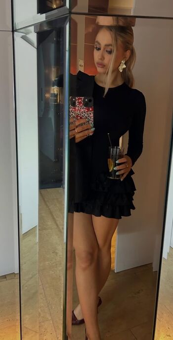 Full leaked Fayehanson private onlyfans photo