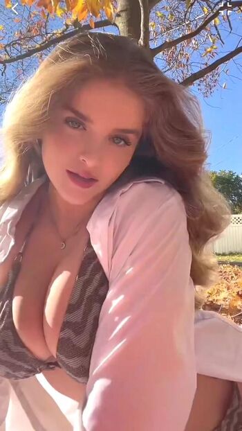 Full leaked Gabriella couto private onlyfans photo