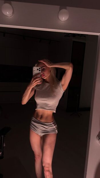 Full leaked Gloriamatvien private onlyfans photo