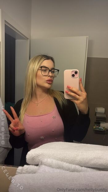 Full leaked Hellybunny private onlyfans photo