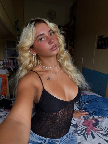 Full leaked Iris vallaranii private onlyfans photo