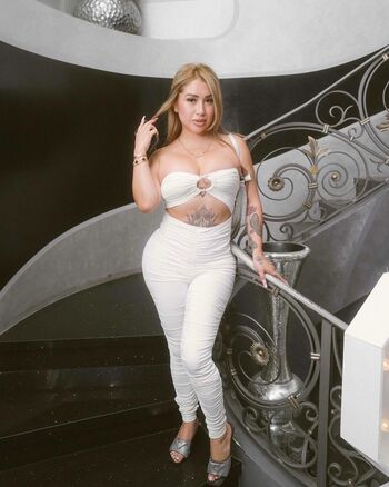 Full leaked Itziiaa page private onlyfans photo
