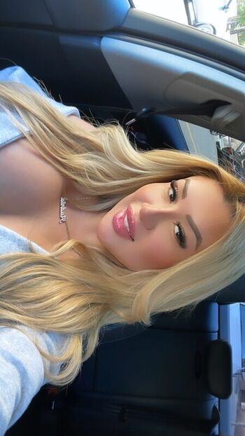 Full leaked Itziiaa private onlyfans photo