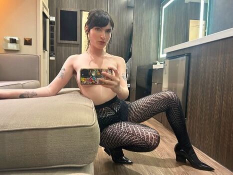 Full leaked Ivy wolk page private onlyfans photo