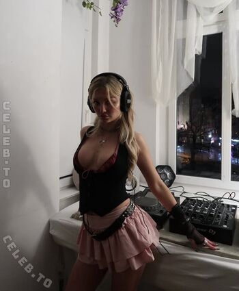 Full leaked Julia wulf page private onlyfans photo