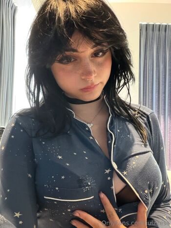 Full leaked Julzzess private onlyfans photo