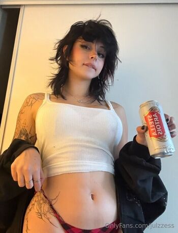 Full leaked Julzzess private onlyfans photo