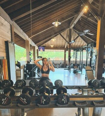 Full leaked Khloe kardashian  page private onlyfans photo