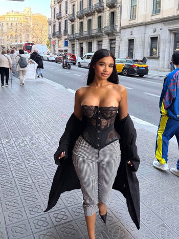 Full leaked Lightskin private onlyfans photo