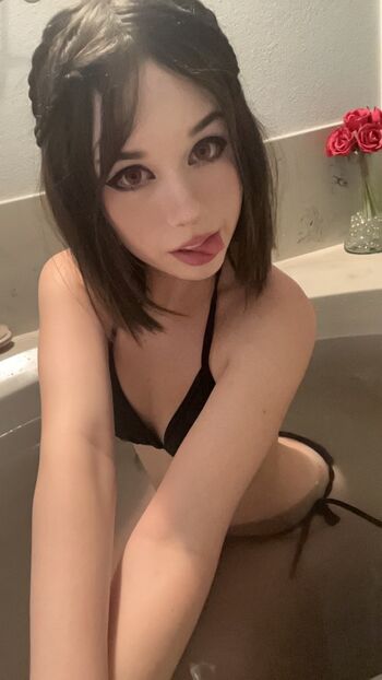 Full leaked Loopziepop private onlyfans photo