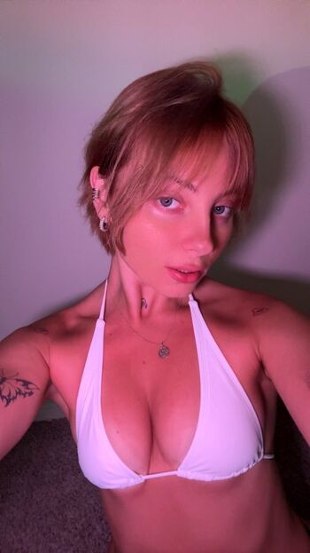 Full leaked Mollyxmoore page private onlyfans photo