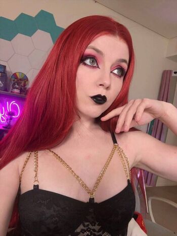 Full leaked Olyashaa private onlyfans photo