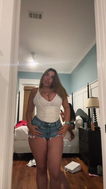 Full leaked Roseki/ private onlyfans photo