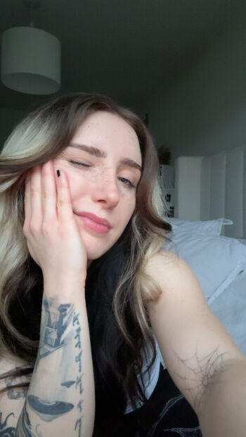 Full leaked Sophie burrell page private onlyfans photo