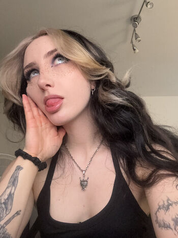 Full leaked Sophie burrell private onlyfans photo