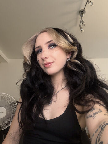Full leaked Sophie burrell private onlyfans photo