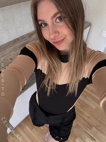 Full leaked Tutti fruity page private onlyfans photo