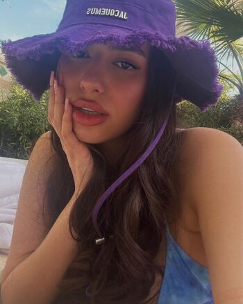 Full leaked Valeria private onlyfans photo
