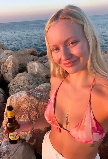 Full leaked Milly findlay/ private onlyfans photo