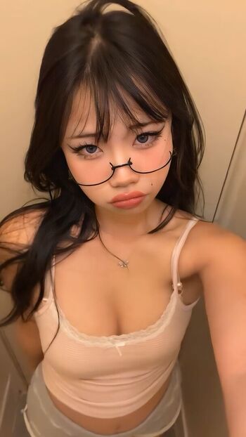 Full leaked Yinahomefi private onlyfans photo