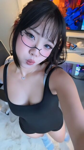 Full leaked Yinahomefi private onlyfans photo