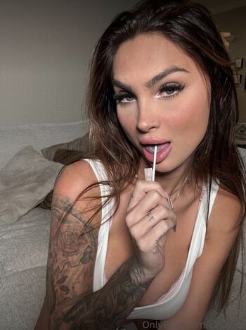 Full leaked Yourslutnatalie private onlyfans photo