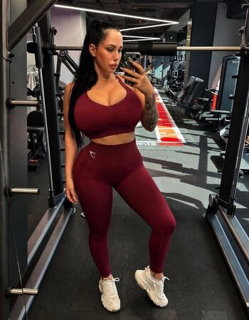 Full leaked Zahtjevi za cure s ogromnim sisama private onlyfans photo